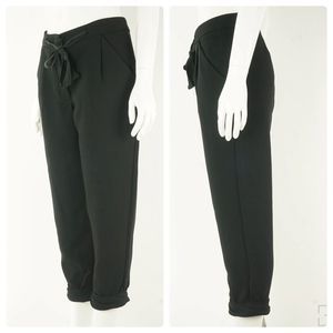 Aritzia Black Cropped Pants